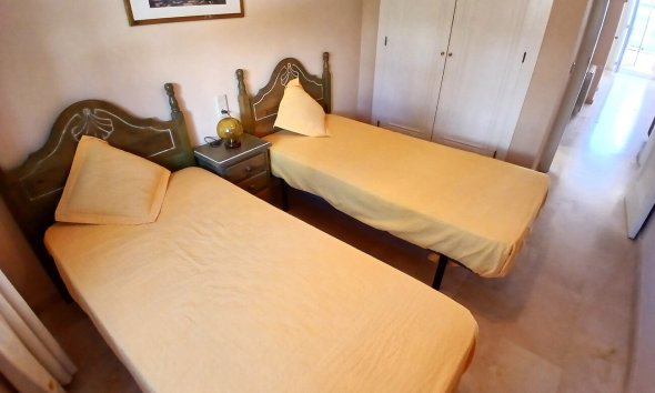 Resale - Bungalow - Orihuela Costa - La Rioja V