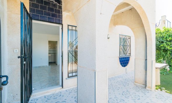 Resale - Terraced house / Townhouse - Torrevieja - Carrefour
