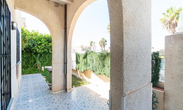 Resale - Terraced house / Townhouse - Torrevieja - Carrefour