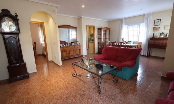 Resale - Villa - Torrevieja - Los Balcones - Los Altos del Edén