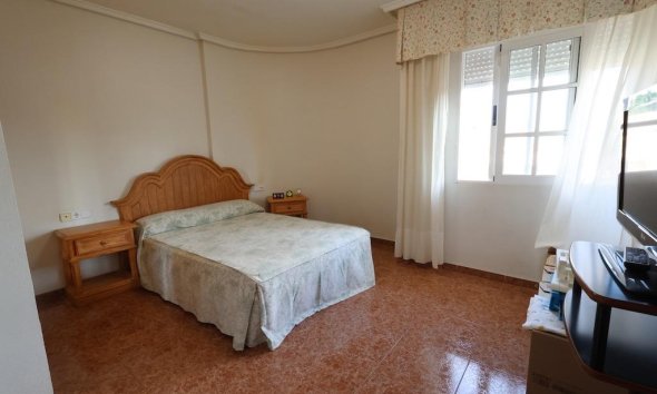 Resale - Villa - Torrevieja - Los Balcones - Los Altos del Edén
