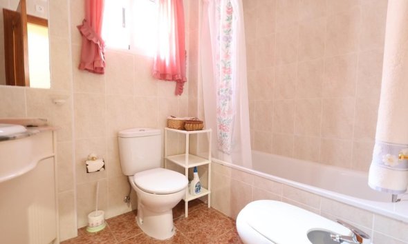 Resale - Villa - Torrevieja - Los Balcones - Los Altos del Edén