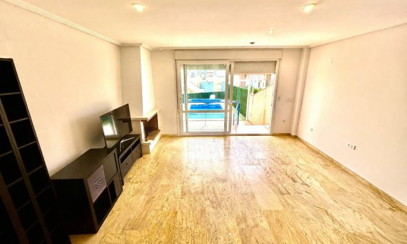 Resale - Terraced house / Townhouse - Orihuela Costa - Cabo Roig