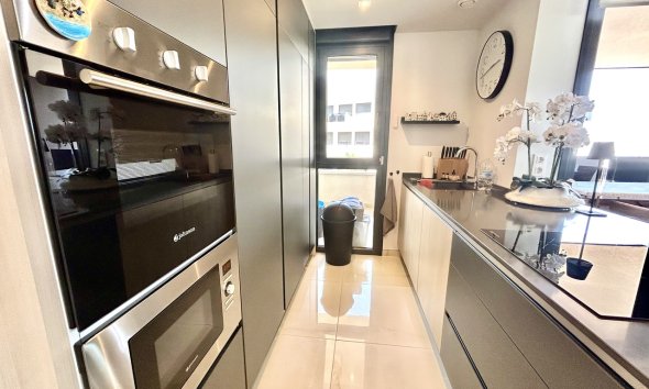 Resale - Apartment - Orihuela Costa - Playa Flamenca