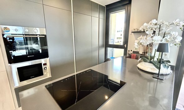 Resale - Apartment - Orihuela Costa - Playa Flamenca