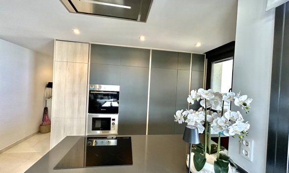 Resale - Apartment - Orihuela Costa - Playa Flamenca