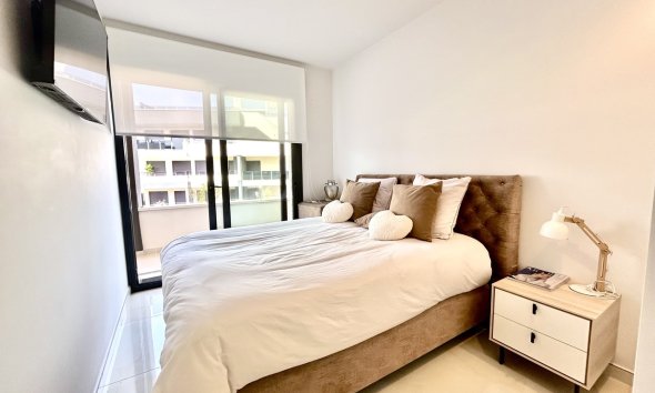 Resale - Apartment - Orihuela Costa - Playa Flamenca