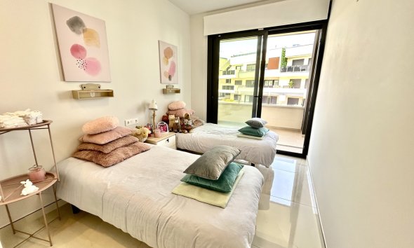 Resale - Apartment - Orihuela Costa - Playa Flamenca