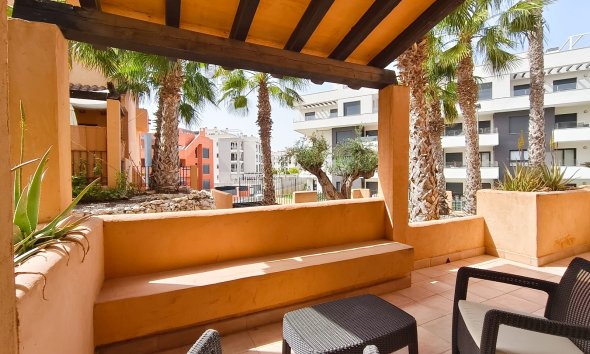 Resale - Apartment - Orihuela Costa - Villamartín