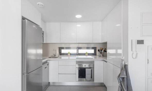 Resale - Apartment - Orihuela Costa - Villamartin