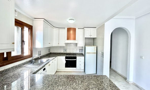 Resale - Apartment - Orihuela Costa - Villamartin