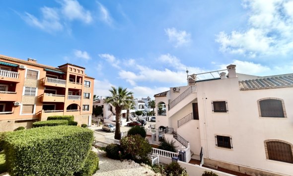 Resale - Apartment - Orihuela Costa - Villamartin