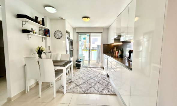 Rynek Wtórny - Apartament - Punta Prima