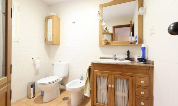 Resale - Apartment - Torrevieja - Acequion