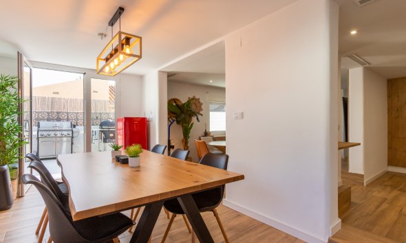 Resale - Villa - Torrevieja - Los Balcones