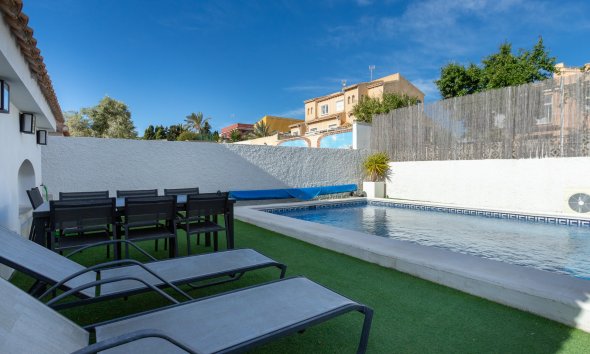 Resale - Villa - Torrevieja - Los Balcones