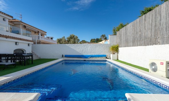 Resale - Villa - Torrevieja - Los Balcones