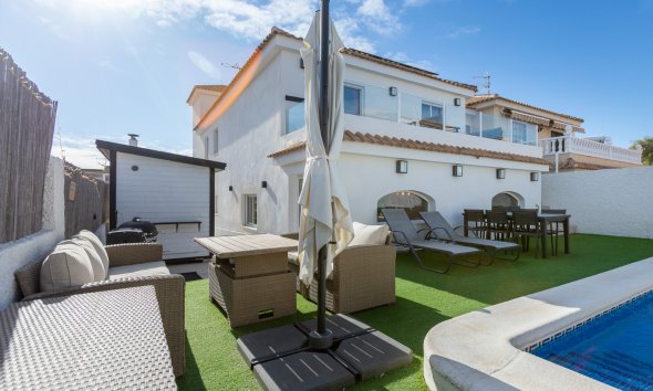 Resale - Villa - Torrevieja - Los Balcones