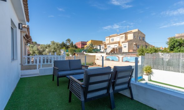Resale - Villa - Torrevieja - Los Balcones