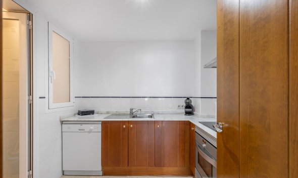 Resale - Apartment - Torrevieja - Punta Prima