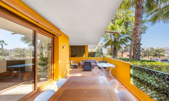Resale - Apartment - Torrevieja - Punta Prima