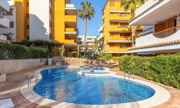 Resale - Apartment - Torrevieja - Punta Prima