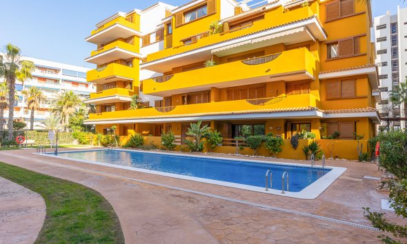 Resale - Apartment - Torrevieja - Punta Prima