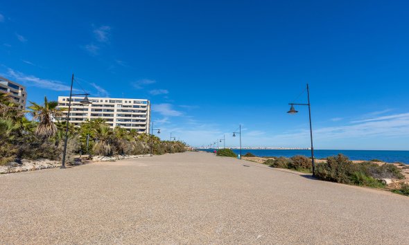Resale - Apartment - Torrevieja - Punta Prima