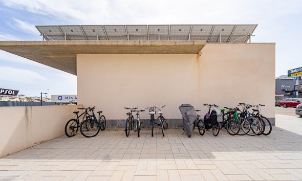 Resale - Apartment - Orihuela Costa - Los Dolses