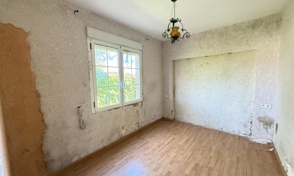 Resale - Villa - Torrevieja - Playa de los locos
