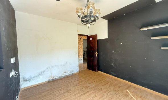 Resale - Villa - Torrevieja - Playa de los locos