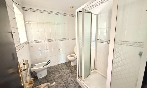 Resale - Villa - Torrevieja - Playa de los locos