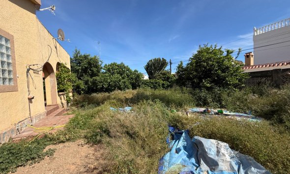 Resale - Villa - Torrevieja - Playa de los locos
