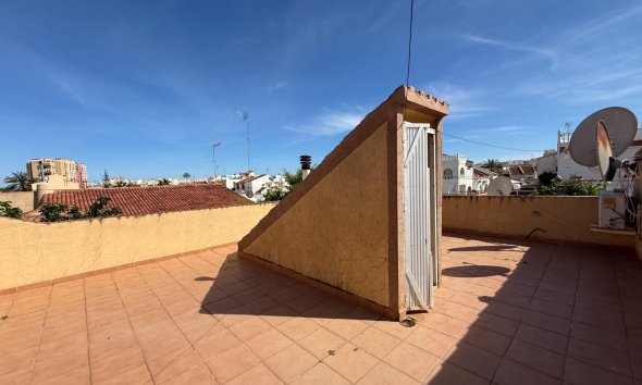 Resale - Villa - Torrevieja - Playa de los locos