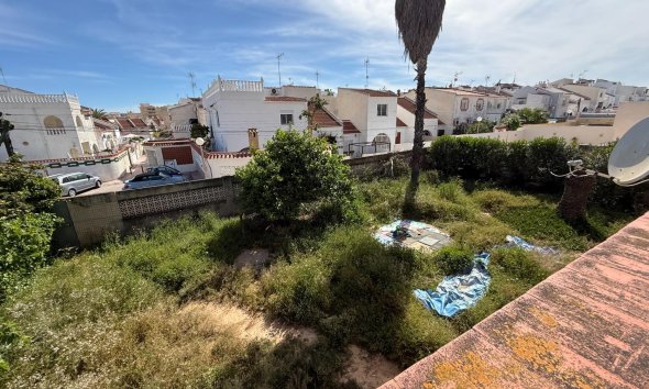 Resale - Villa - Torrevieja - Playa de los locos