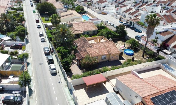 Resale - Villa - Torrevieja - Playa de los locos