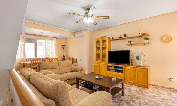 Resale - Duplex / Two-storey apartment - Los Alcazares - Centro