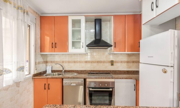 Resale - Duplex / Two-storey apartment - Los Alcazares - Centro