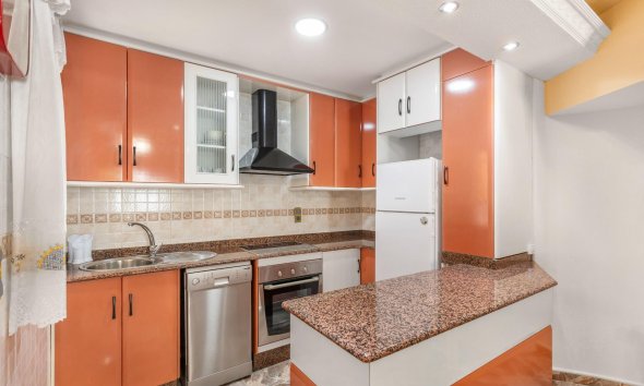 Resale - Duplex / Two-storey apartment - Los Alcazares - Centro