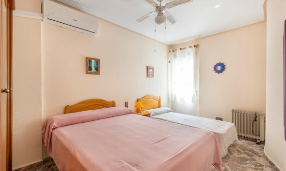 Resale - Duplex / Two-storey apartment - Los Alcazares - Centro