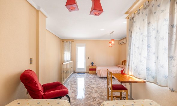 Resale - Duplex / Two-storey apartment - Los Alcazares - Centro