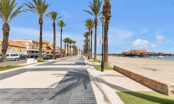 Resale - Duplex / Two-storey apartment - Los Alcazares - Centro