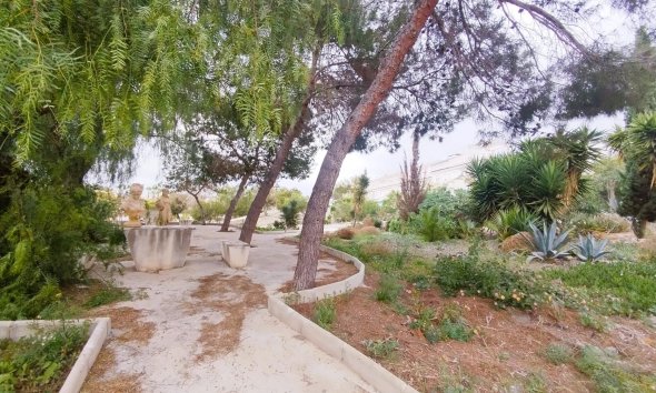 Reventa - Villa - San Miguel de Salinas - Las filipinas
