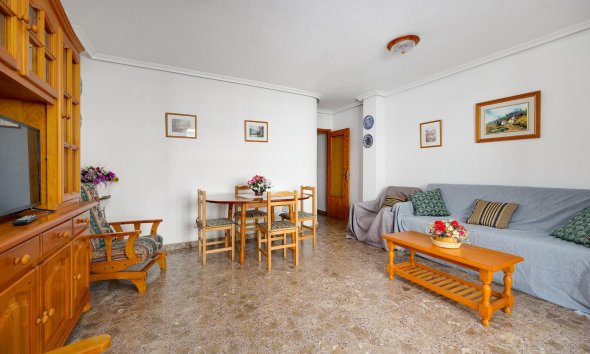 Resale - Apartment - Torrevieja - Playa del cura