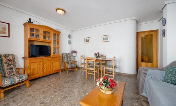 Resale - Apartment - Torrevieja - Playa del cura