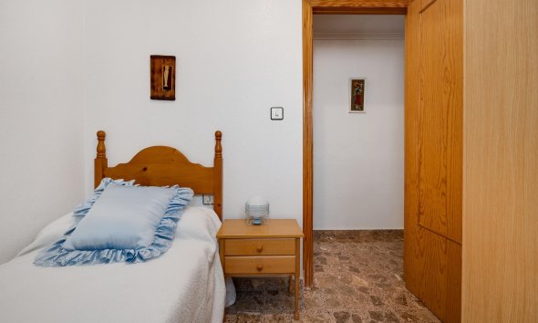 Resale - Apartment - Torrevieja - Playa del cura