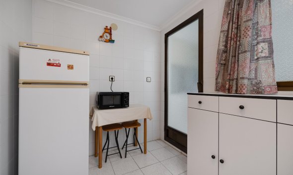 Resale - Apartment - Torrevieja - Playa del cura