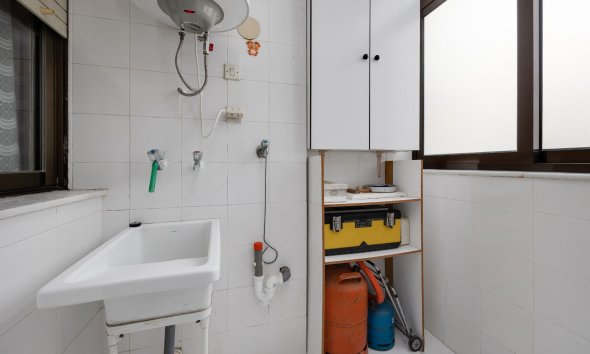 Resale - Apartment - Torrevieja - Playa del cura