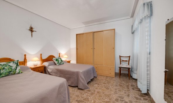 Resale - Apartment - Torrevieja - Playa del cura