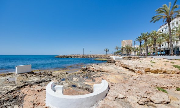 Resale - Apartment - Torrevieja - Playa del cura